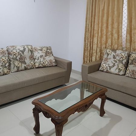 Saba Executive Rooms And Apartments Haiderabad Buitenkant foto